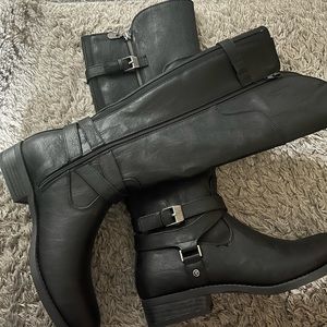 Guess black tall boots 8 1/2 woman’s